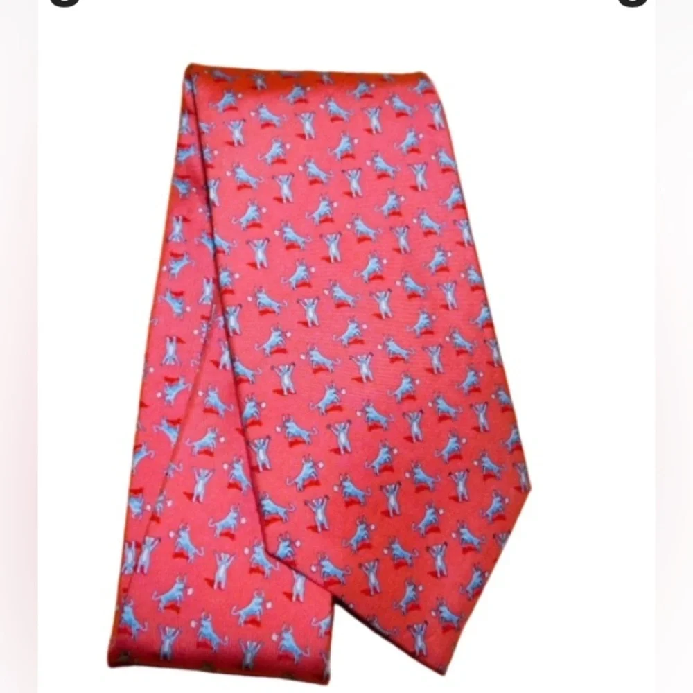 Vineyard Vines 100%silk bulls & bears necktie